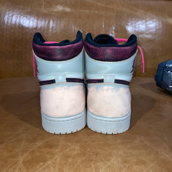 Nike Jordan 1 NYC to Paris - Picture 9 of 15